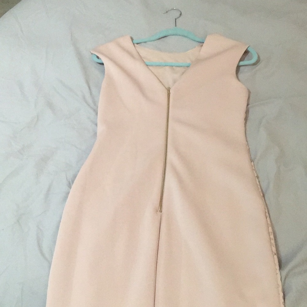 Pink dress - Picture 2 of 3